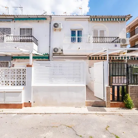 Casa de Férias Casa Nova - A 2 Min De La Playa *